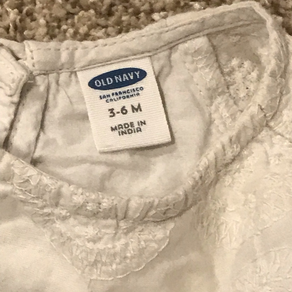 🌿Carter’s Romper🌿 - Picture 6 of 6